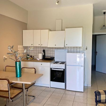 L'S Apartments Mavrovoúnion Екстериор снимка