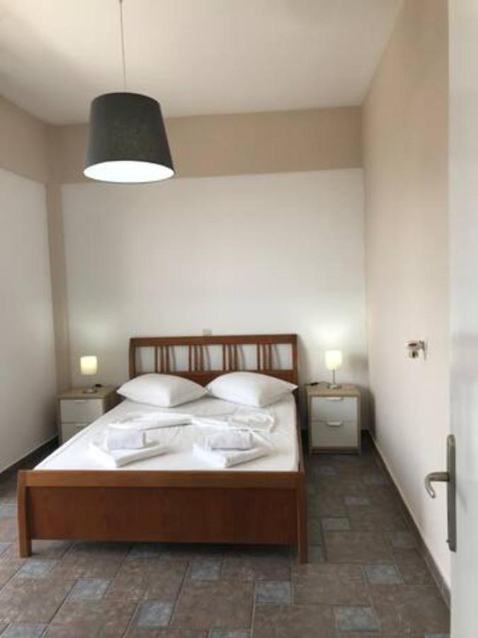 L'S Apartments Mavrovoúnion Екстериор снимка
